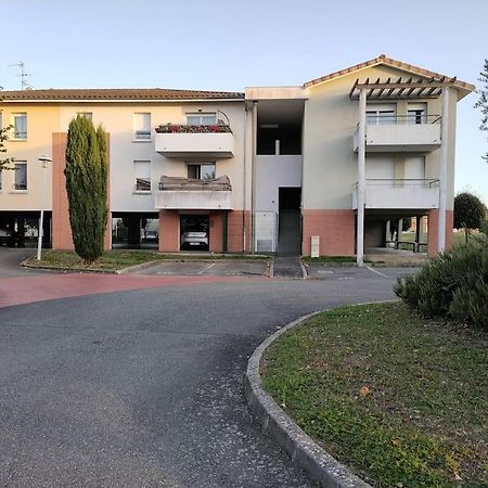 Spacieux Et Joli Appartement De 2 A 4 Personnes • Parking • Wifi Fenouillet  외부 사진